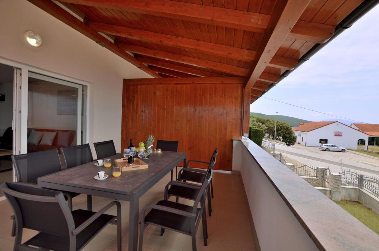Apartments Villa Sofia Martinscica  Bagian luar foto